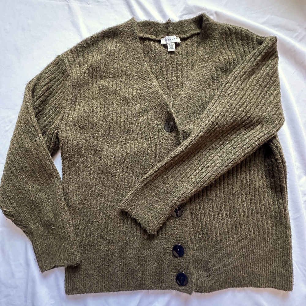 TOP SHOP // ARMY GREEN CARDIGAN // SIZE SMALL